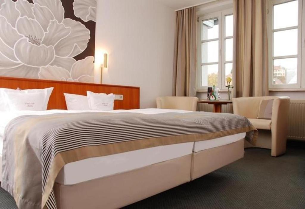 Hotel Mueller Cafe & Wein - Mondholzhotel Veitshöchheim Dış mekan fotoğraf