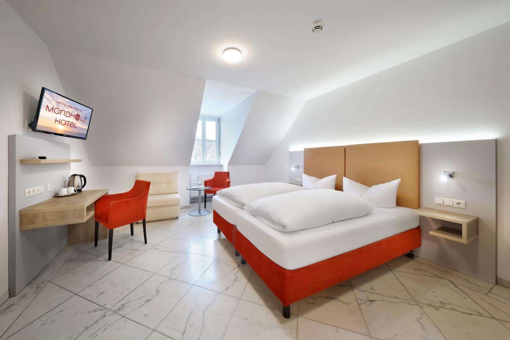 Hotel Mueller Cafe & Wein - Mondholzhotel Veitshöchheim Dış mekan fotoğraf